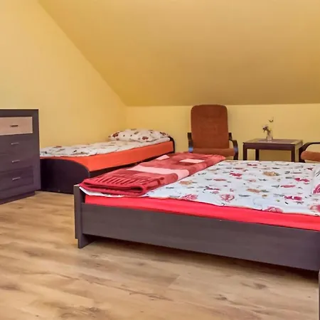 Appartement Nice In With Kitchen Lokciowe